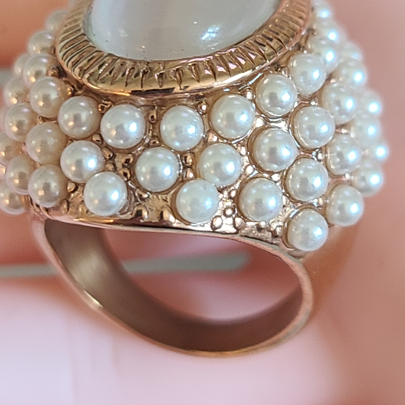 GORGEOUS Bronzetone Faux Pearl Cluster Cats Eye Cabochon Cocktail Ring 8.5