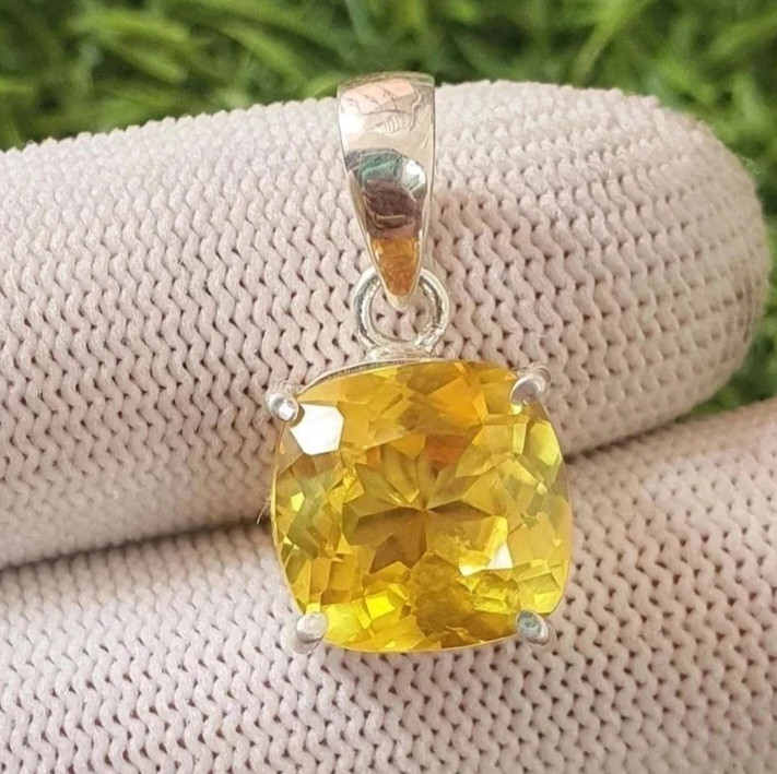 22 Ct Natural yellow Sapphire Cushion Cut 925 Solid Silver Pendant Gemstone