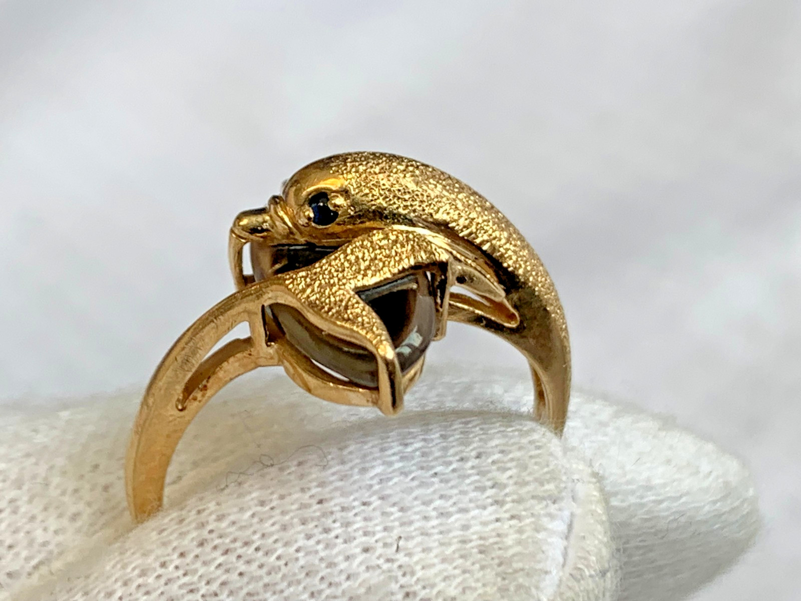 10K Yellow Gold Dolphin Ring 2.53g Fine Jewelry Size 5.25 Band Onyx Look *READ*