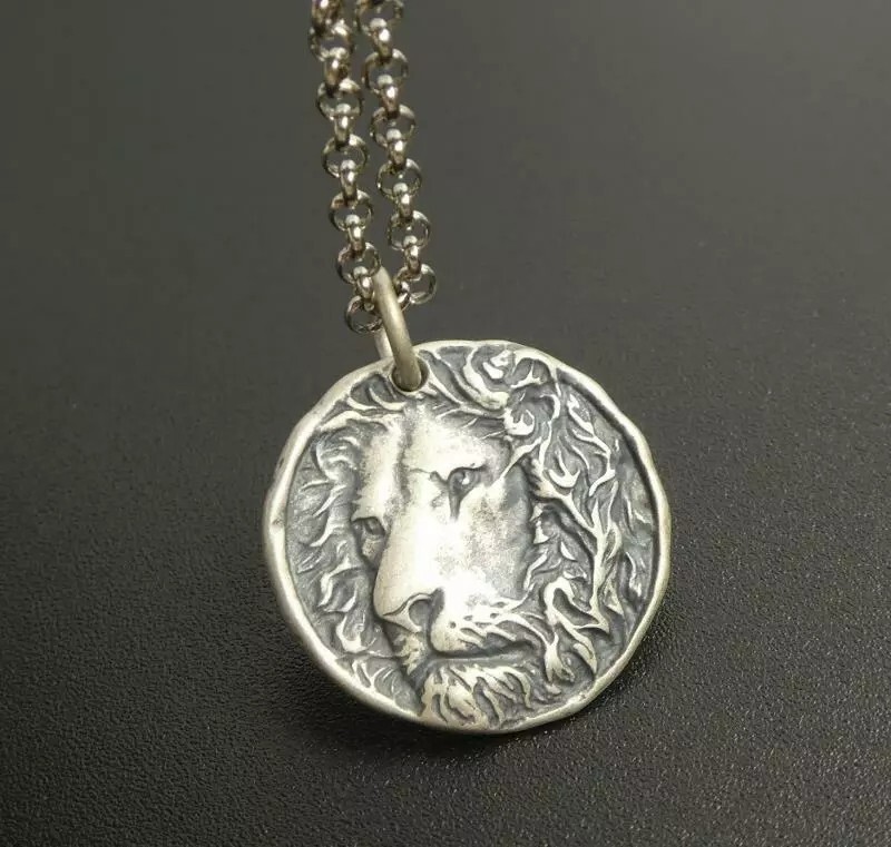Handmade Unique Antiqued Sterling Silver Lion Head Round Charm Pendant Necklace