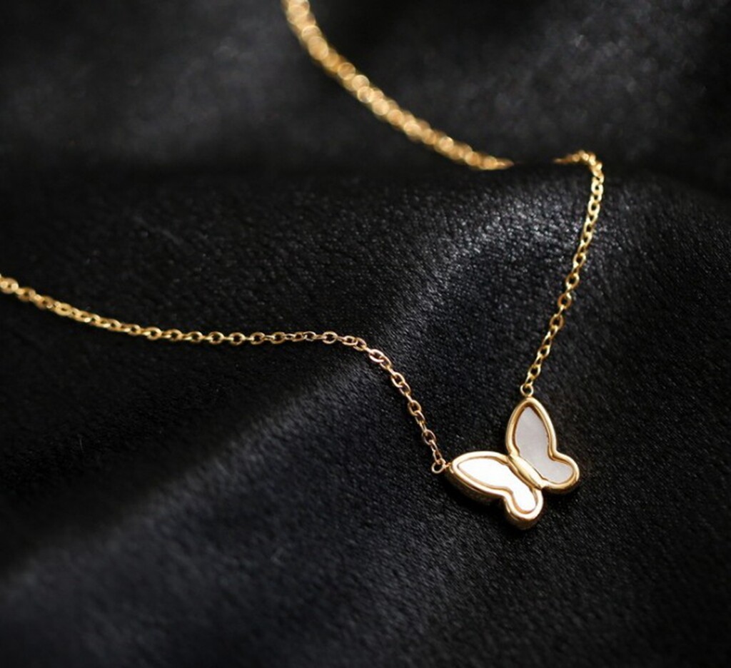 Women Gold Plated Titanium Stainless Steel Seashell Butterfly Necklace 16-18″
