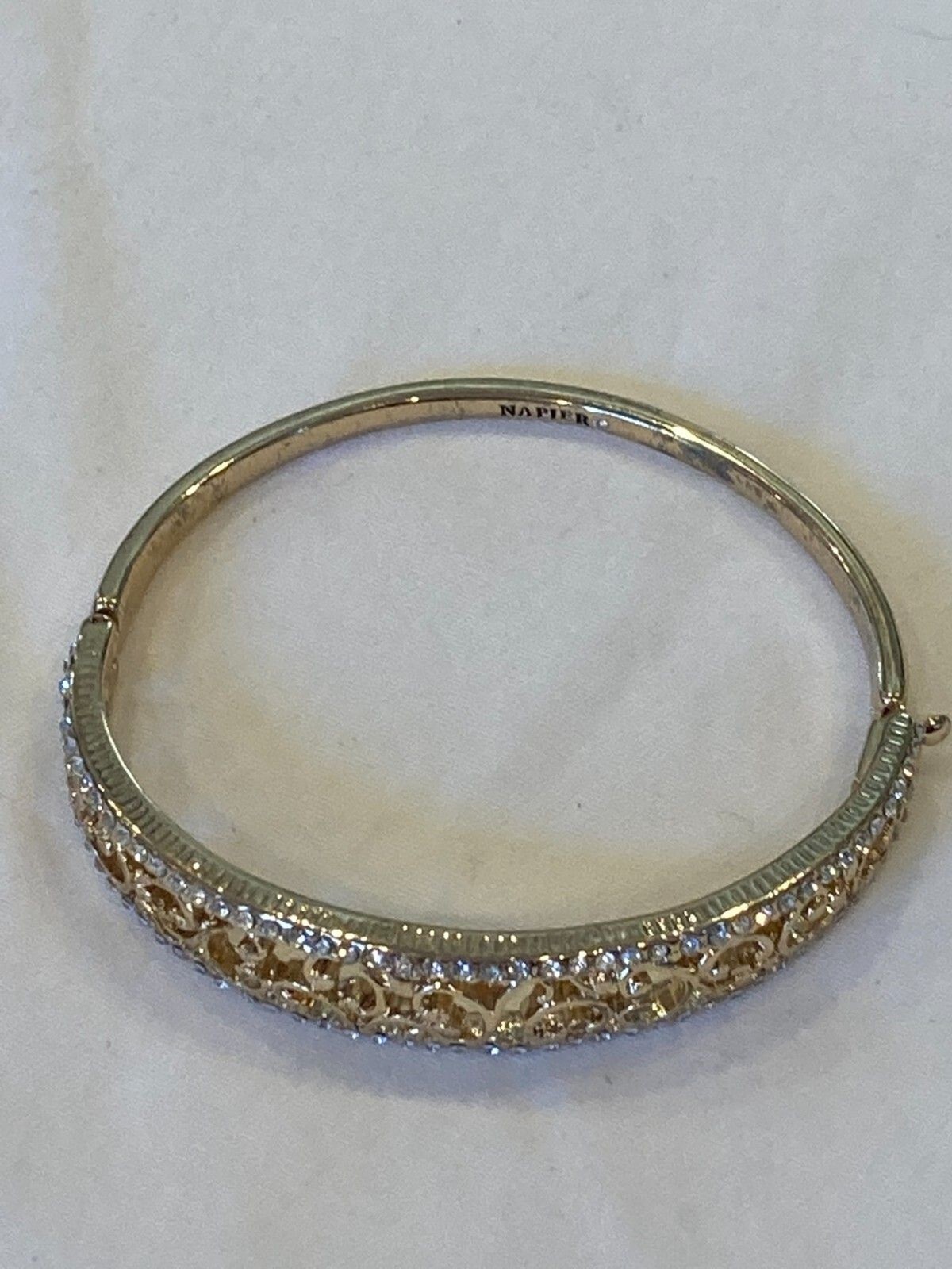 VTG Napier Bangle Hinged, Push-button clasp; Filigree Center lined w/rhinestones