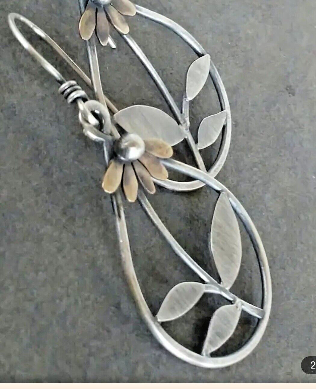 Flower Leaf Earrings Dangle Pierced Water Drop Artsy Zinc Alloy Silver Plated