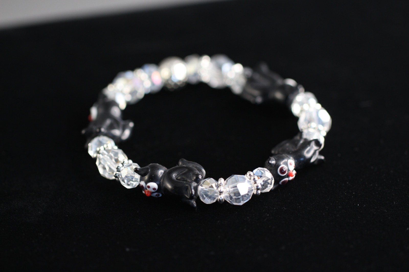 Black Friday Black Cat Lampwork Bracelet 7″ Elastic Glass Beads Crystal Felix
