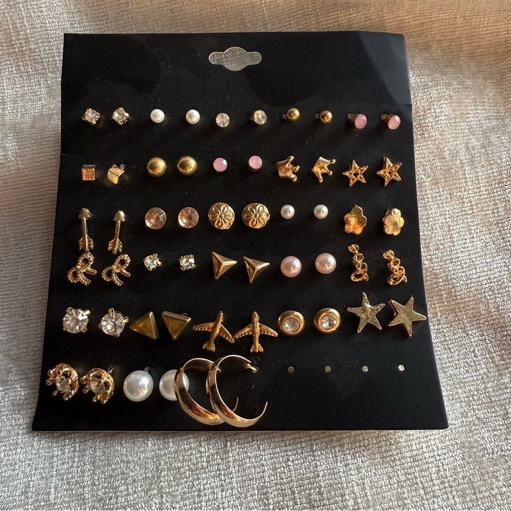 Source Unknown Gold and Pink Dainty Earrings Never Worn New