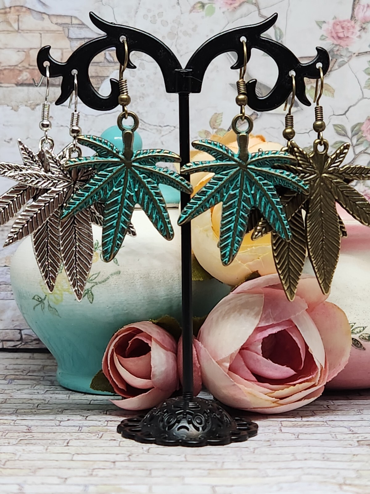 Marijuana Leaf Pot Weed Earrings Hook Dangle Earrings FREE SHIPPING