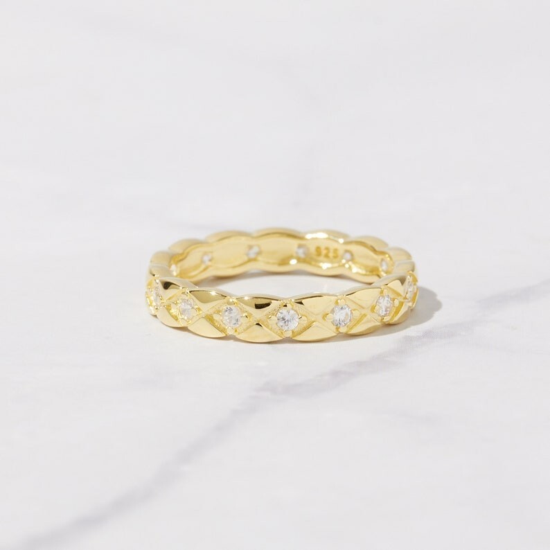 Sterling Silver Elegant Band Moissanite Quilted Wedding Promise Classic Band