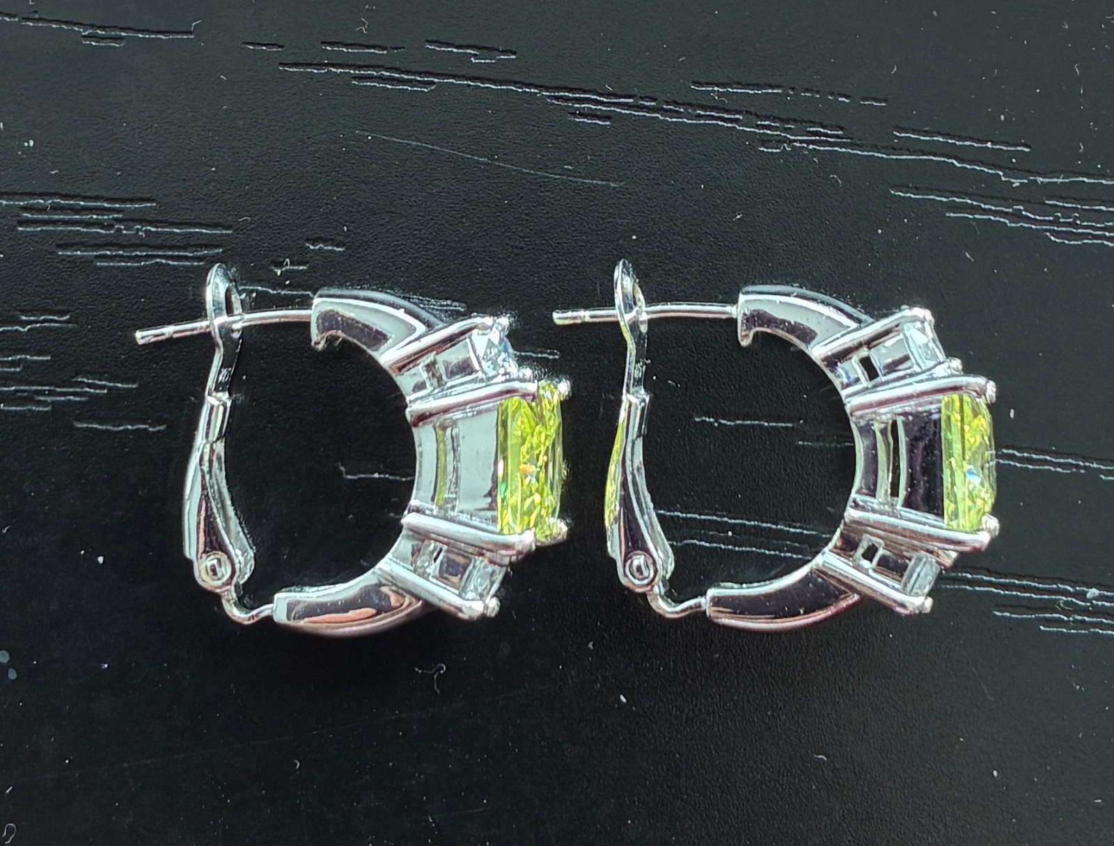 JUST SPECTACULAR! STERLING & SIMULATED CANARY DIAMOND, CZ HOOP POST EARRINGS 10G