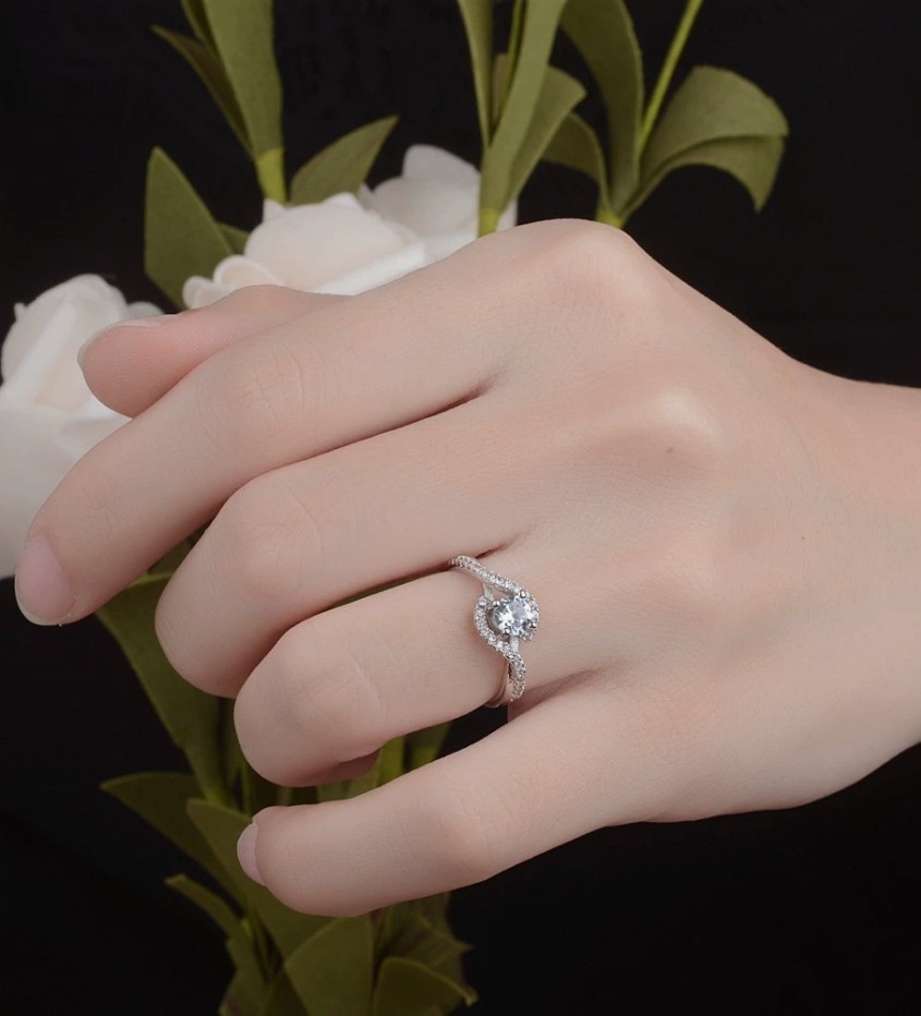 Sparkling Zircon Prong Vortex Twisted Silver Plated Fashion Women’s Open Ring