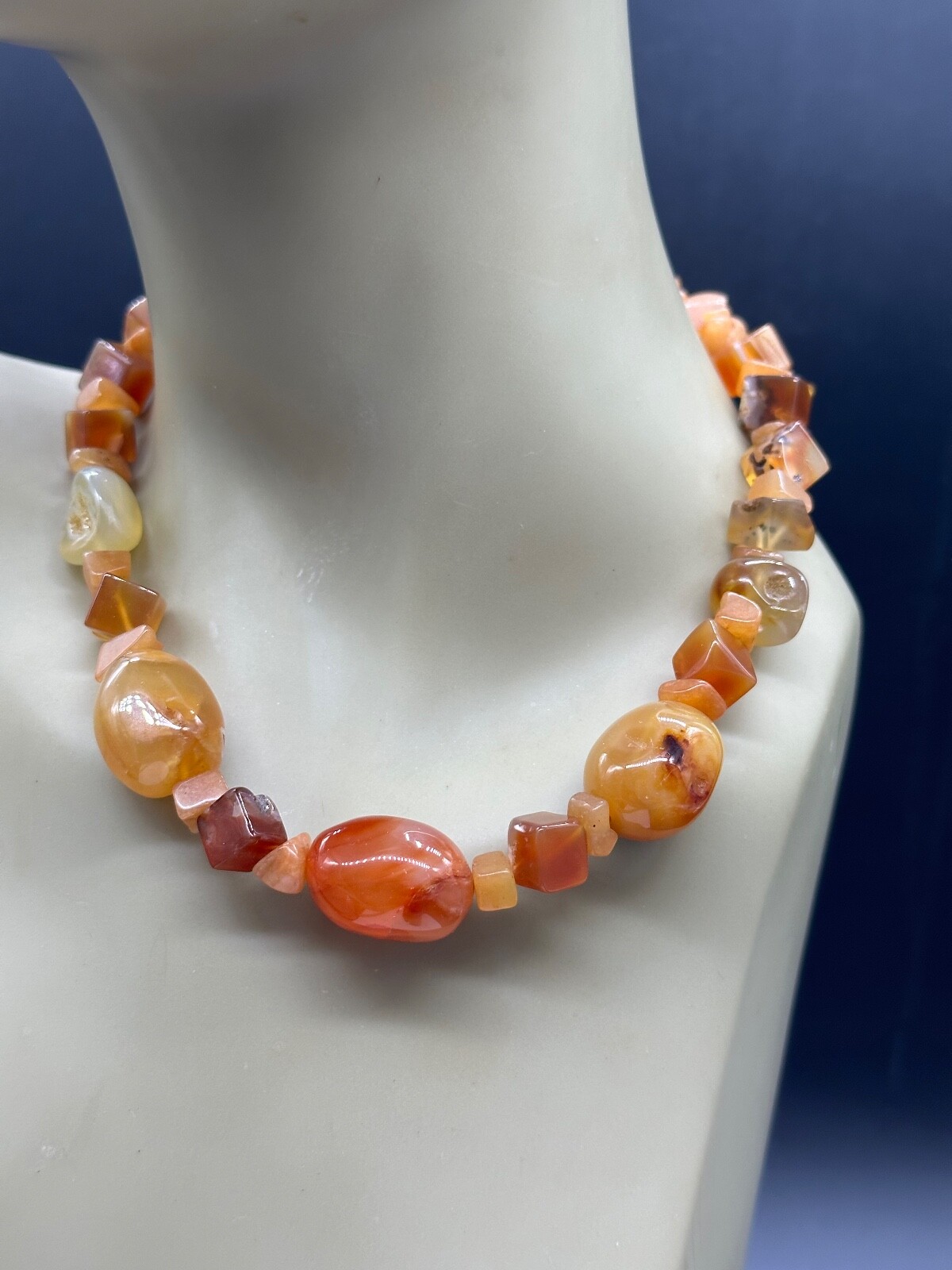 ESTATE POLISHED CARNELIAN STONE BEAD NUGGET STRAND STRING NECKLACE 16″