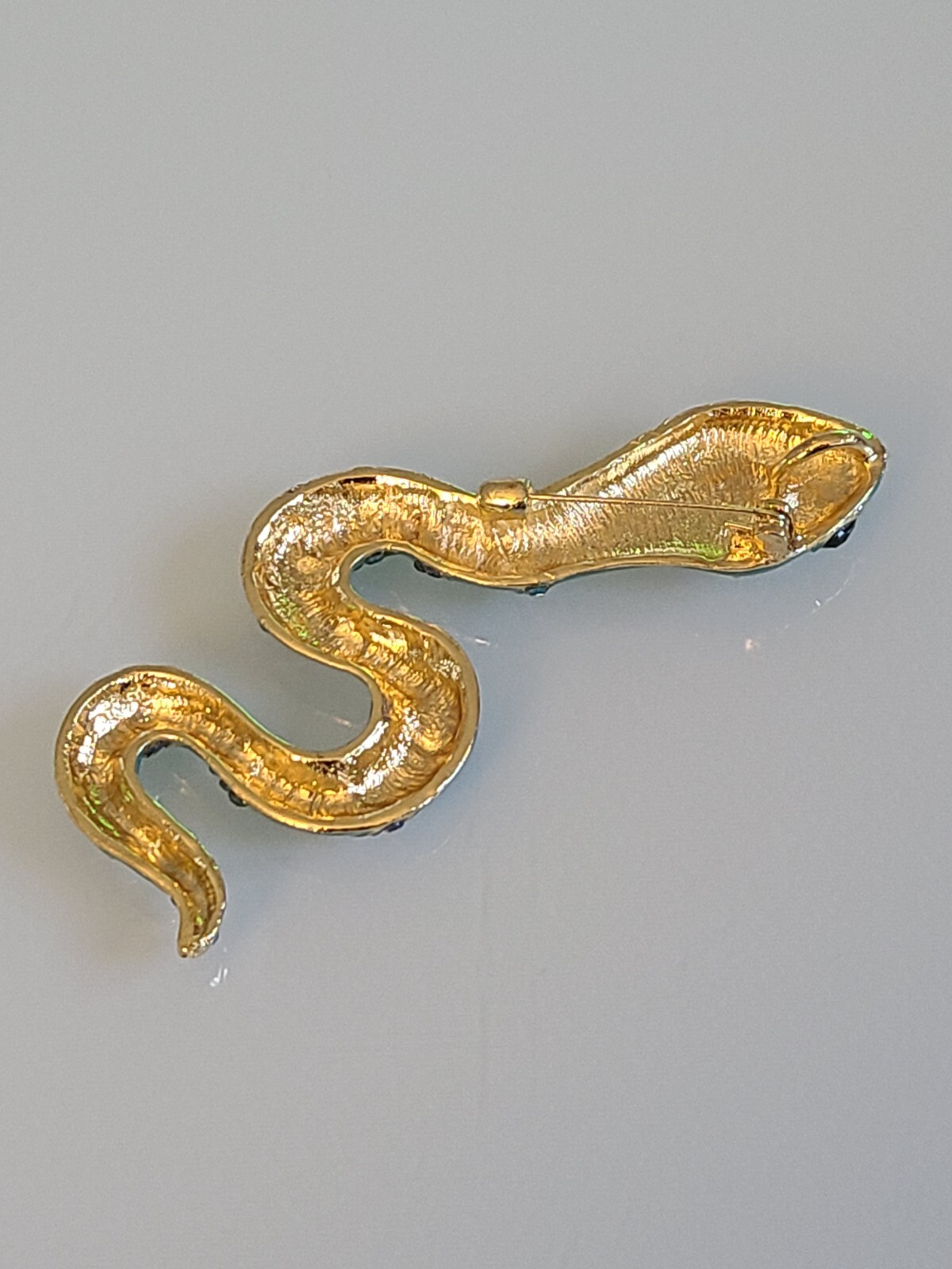 FAB DESIGNER STYLE UNSIGNED HUGE 3.75 INCH SNAKE BROOCH / PENDANT BLUE AURORA