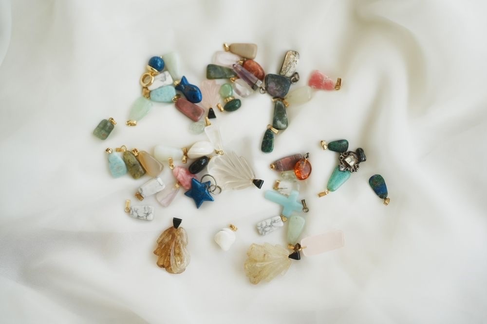 Stone pendant collection – natural stones lot.