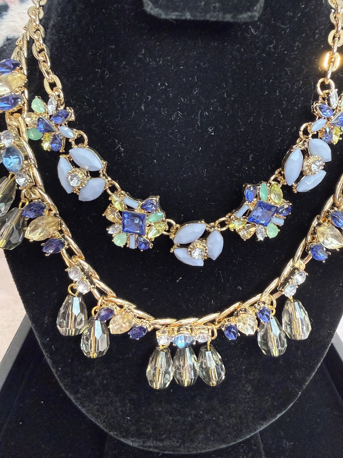 Gold Tone Bib Necklace Earrings Set Blue Champagne Crystal Floral Collar