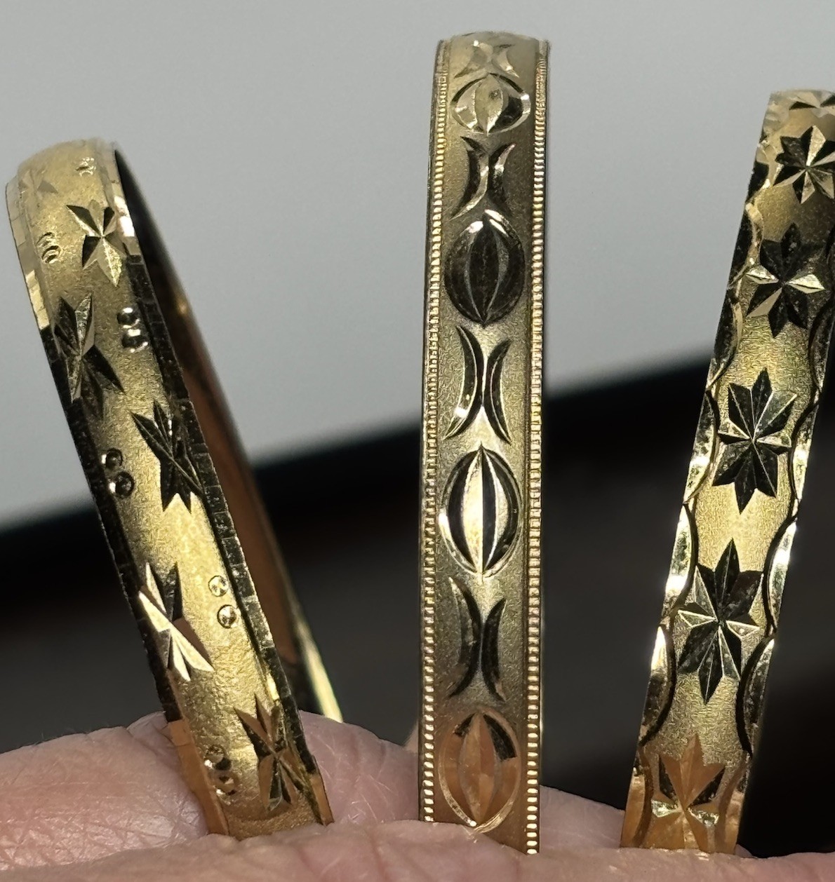 Bangle Bracelets Gold Tone Etched Starburst Diamond Cut Design 7.5” Stackable