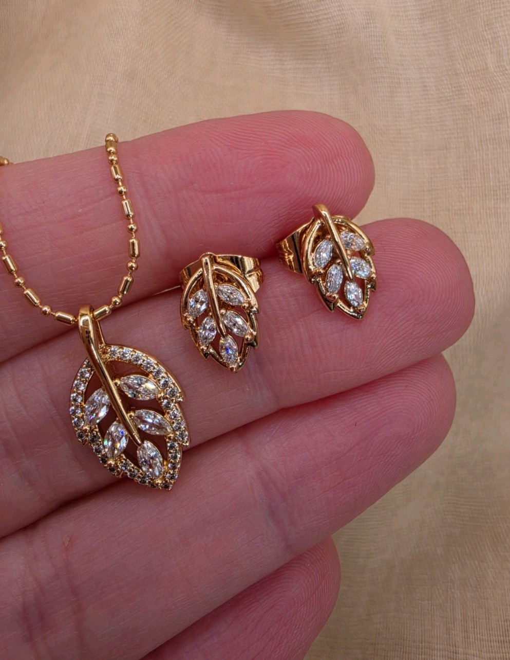 18k Gold Plated Dainty Leaf Jewellery Set Hypoallergenic Length 45cm
