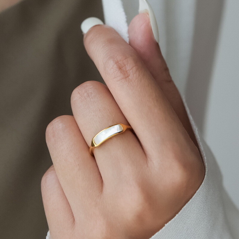 Woman 18k Gold Plated Stainless Steel Mother of Pearl Band Ring Joint Ring