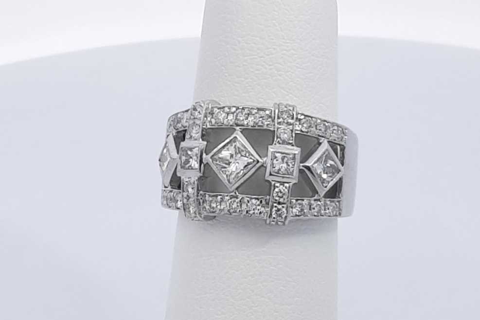 1.01cttw Diamond Ring In 14k White Gold 6.9 Grams Size 5 Eb0326rrxdu