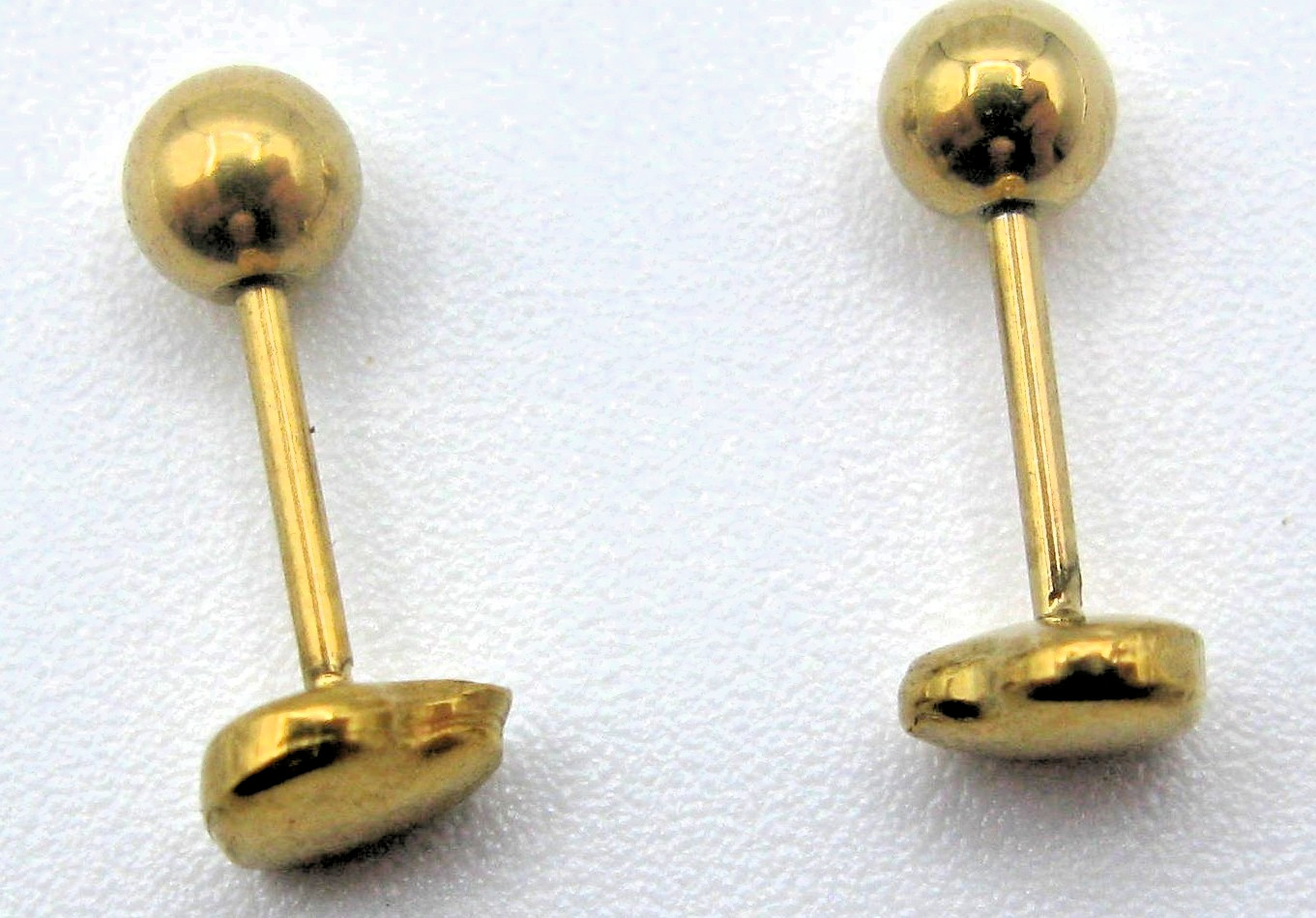Gold Plated Titanium Steel Heart Screw Back Stud Earrings 304 Stainless Post