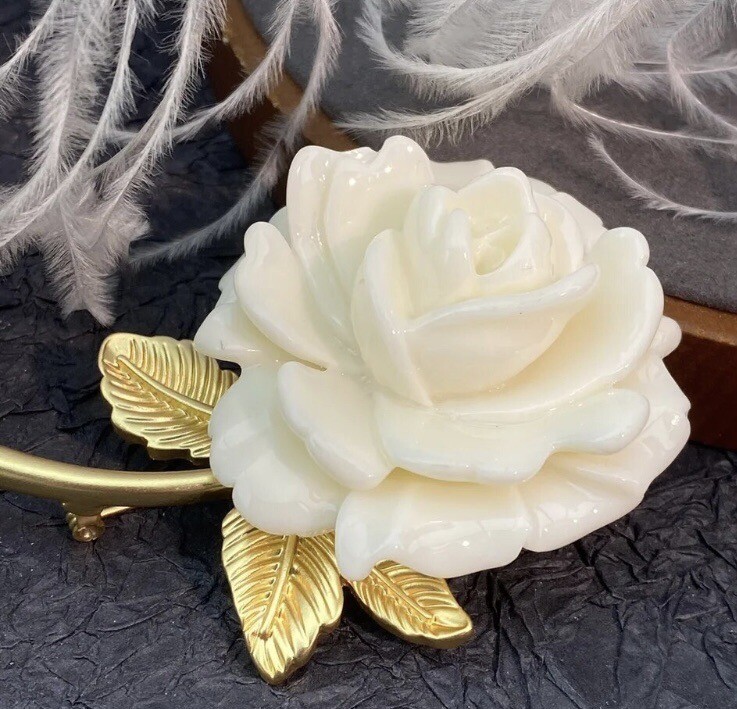 Beautiful White Rose Flower Brooch Pin Fashion Resin Jewelry Great Gift Idea!