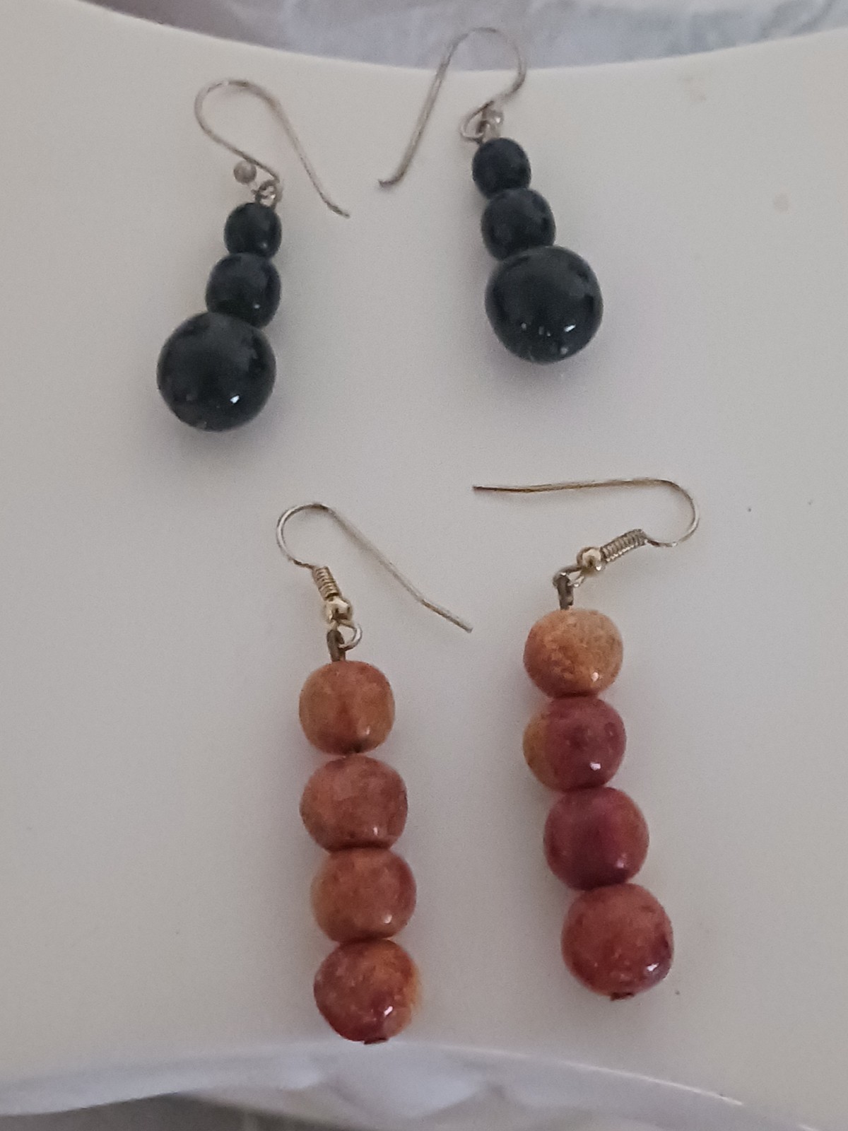 Beaded Dangle Earrings lot of 2 1 Black 1 Red Apple spunge