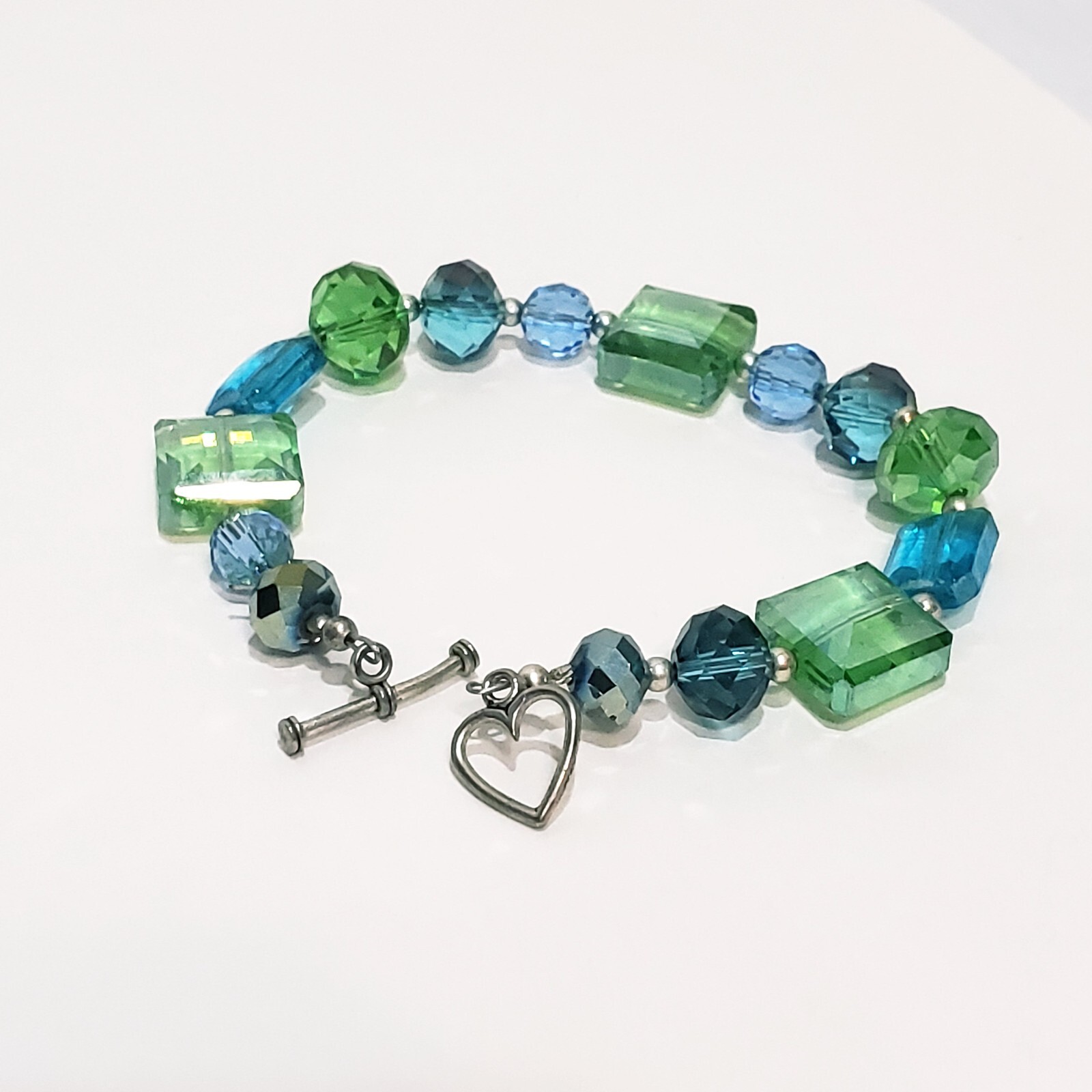 Green & Blue Glass Plastic Toggle Heart Bracelet 8″ Square Round
