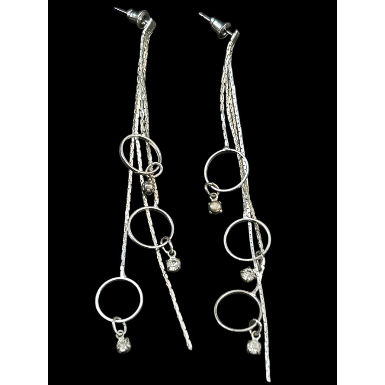 Silvertone Post Pierced Earrings Chain Circles 3.5″ Drop Dangle