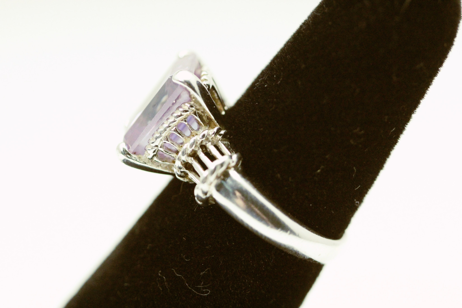 925 Sterling Silver Size 7 Rectangle Cut Light Purple CZ Ring 7.3 Grams RIN8606