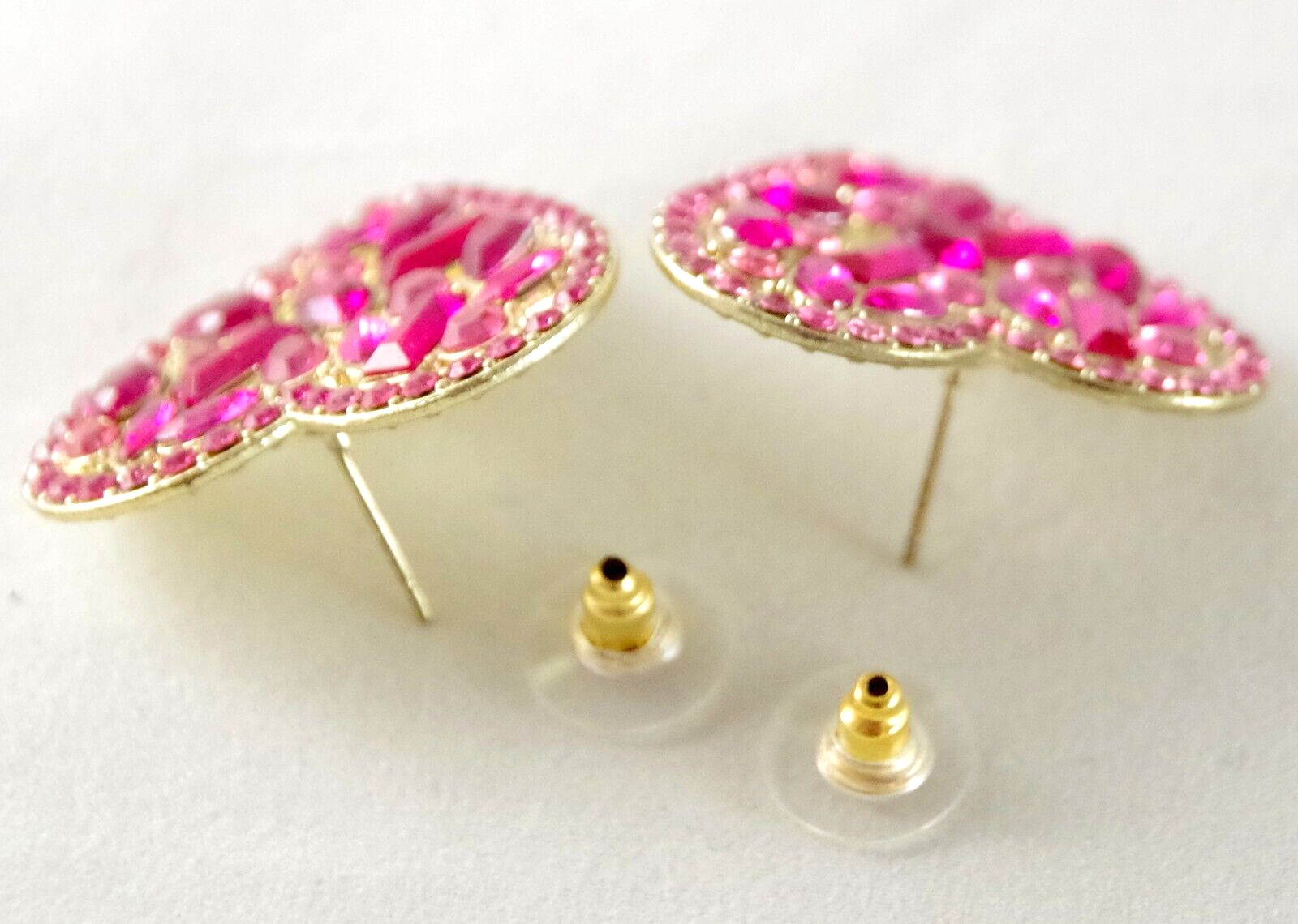 1.25″ BETSEY JOHNSON PRETTY-IN-PINKS CRYSTAL RHINESTONE VALENTINE HEART EARRINGS