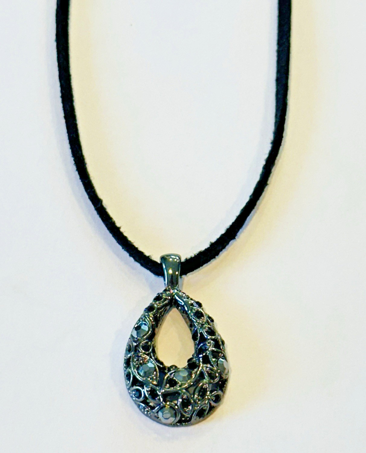 Lia Sophia Teardrop Pendant Necklace Cord Chain