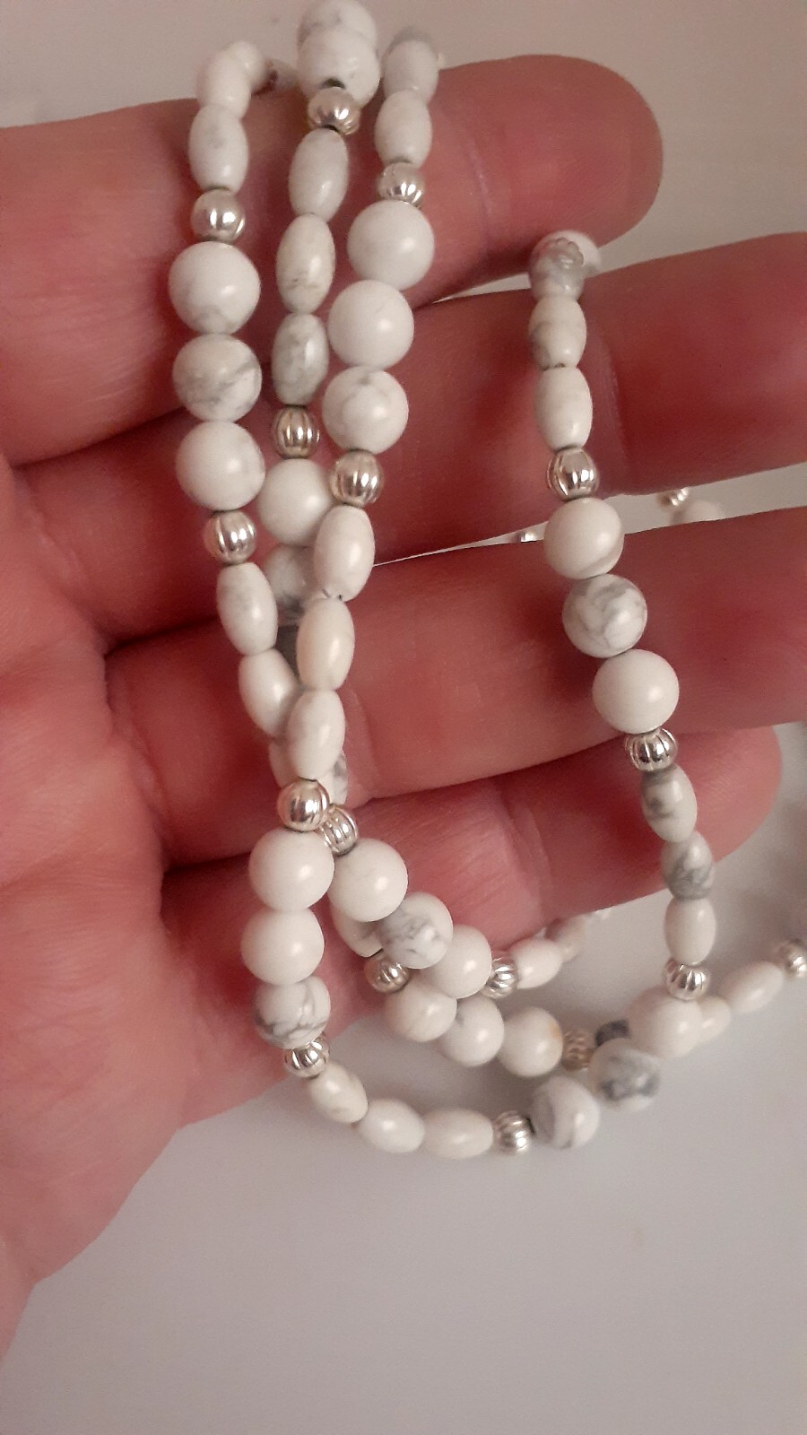 Howlite Bead Silvertone Single strand Necklace. 35 In.