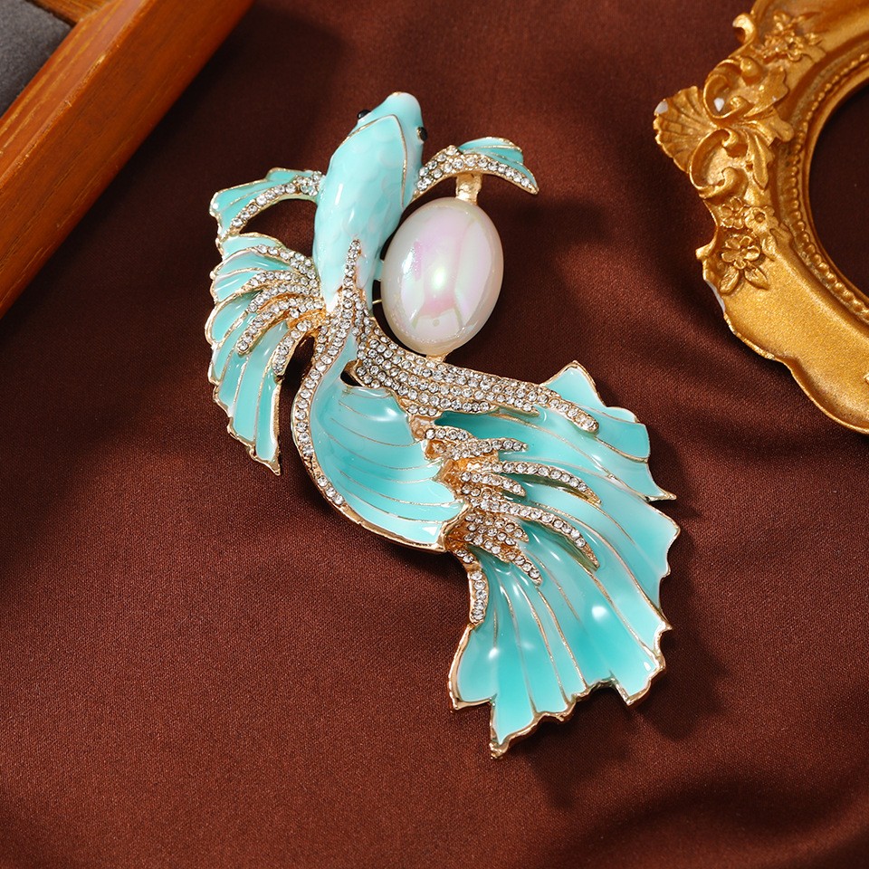 High-Quality Crystal Pearl Goldfish Animal Brooch Pin Coat Decorate Womens Gift