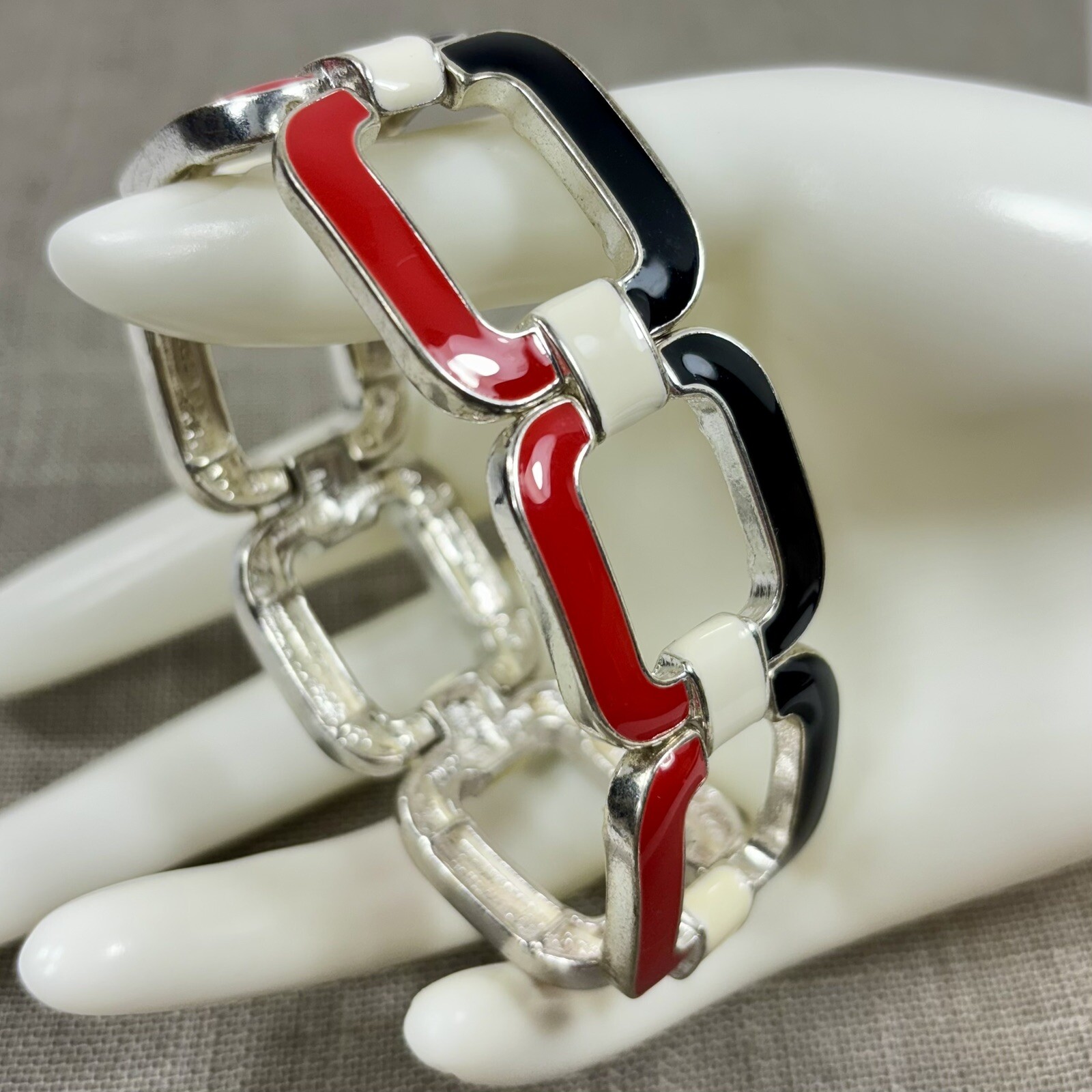Red White Black Enamel Silver Tone Stretch Bracelet Metal C-Links Size 7