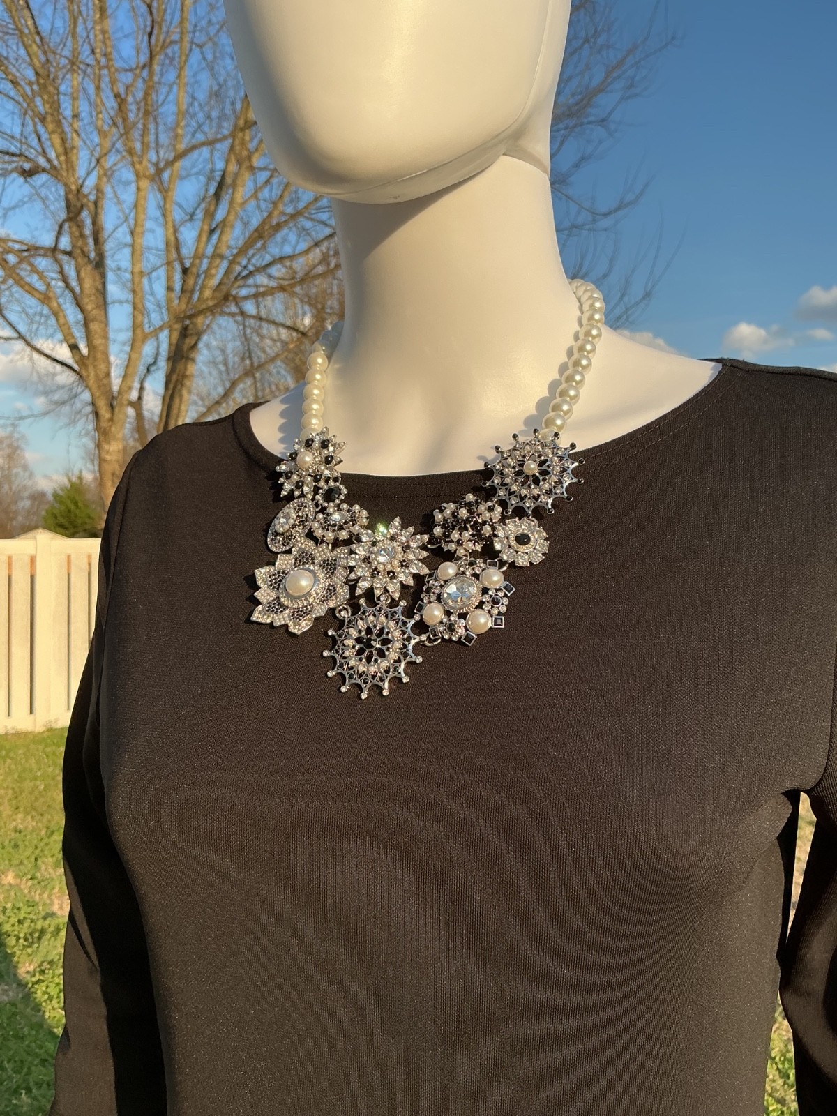 Necklace White House Black Market Silver Tone Floral