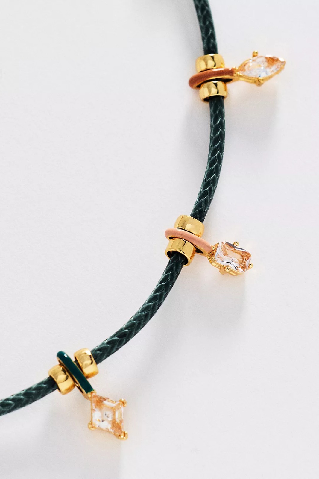 ANTHROPOLOGIE GREY CRYSTAL CHARM CORD NECKLACE 16″ +3″ EXTENSION NWT MSRP $54
