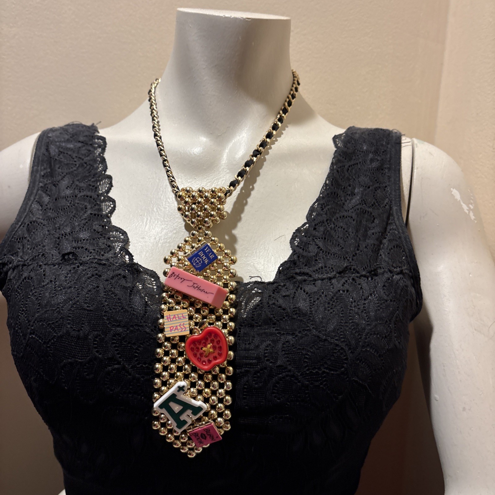 Betsey Johnson Necklace Gold Tone Chain Best In Class Detachable Brooch Tie NWT