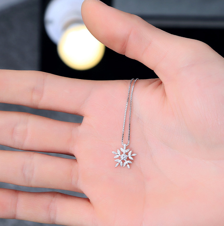 925 Sterling Silver Crystal CZ Snowflake Pendant Necklace Choker Gift Box A24