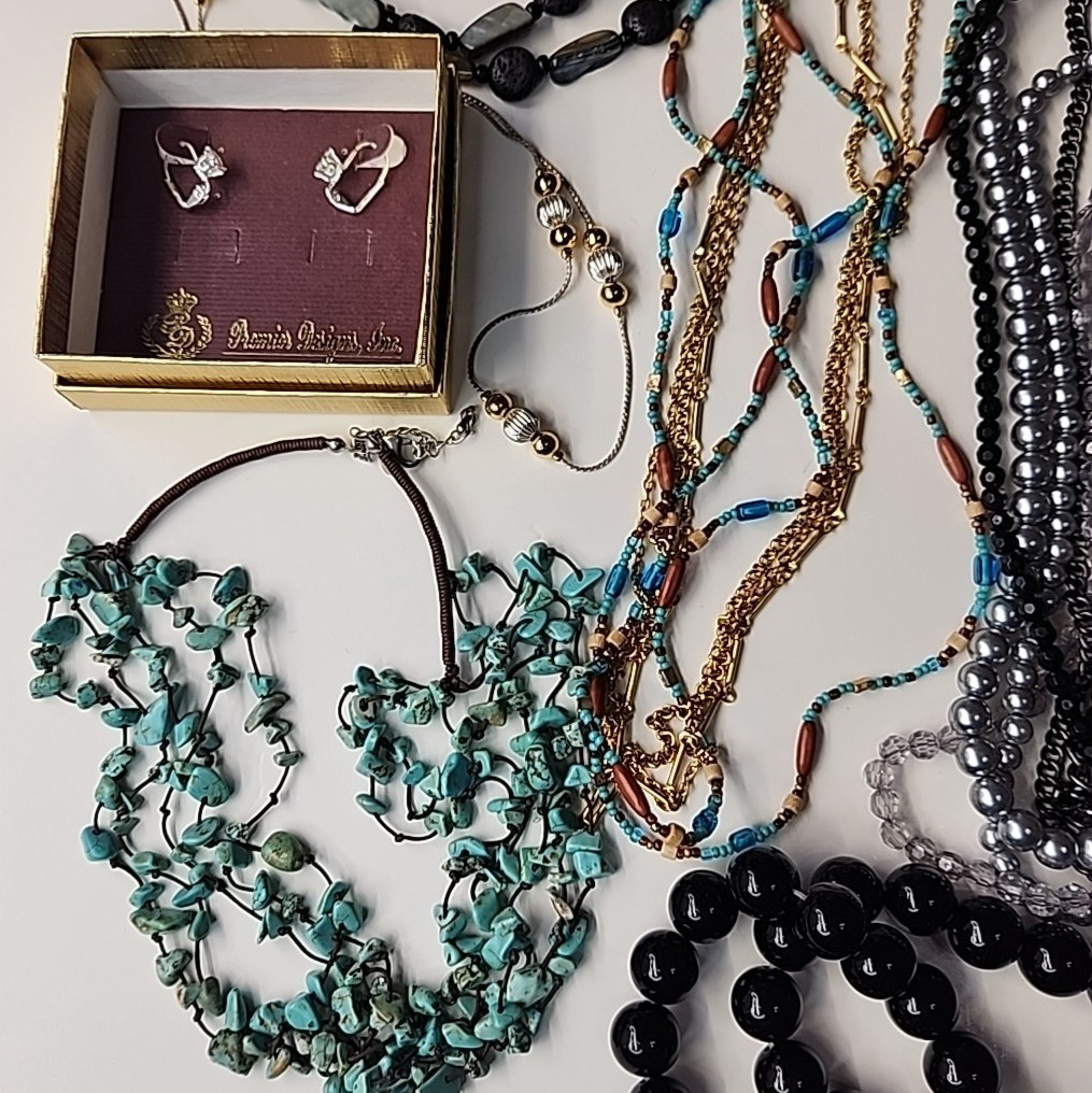 Premier Designs Beaded Necklace Bracelet Earrings Lot of 15 Multicolor Layered