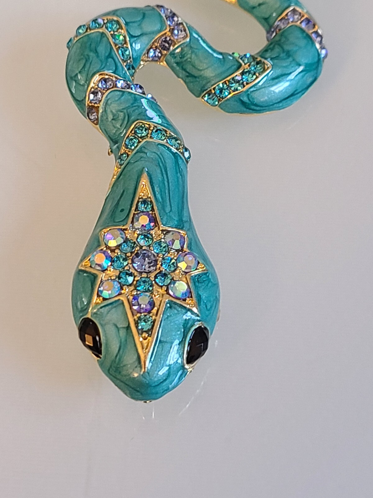 FAB DESIGNER STYLE UNSIGNED HUGE 3.75 INCH SNAKE BROOCH / PENDANT BLUE AURORA