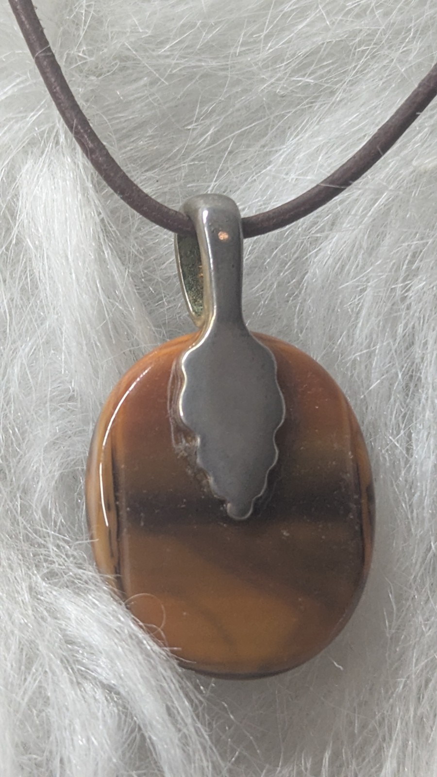 Agate Silver Cord Necklace Hook Latch 16″ Beautiful Stone With Real Silver Catch