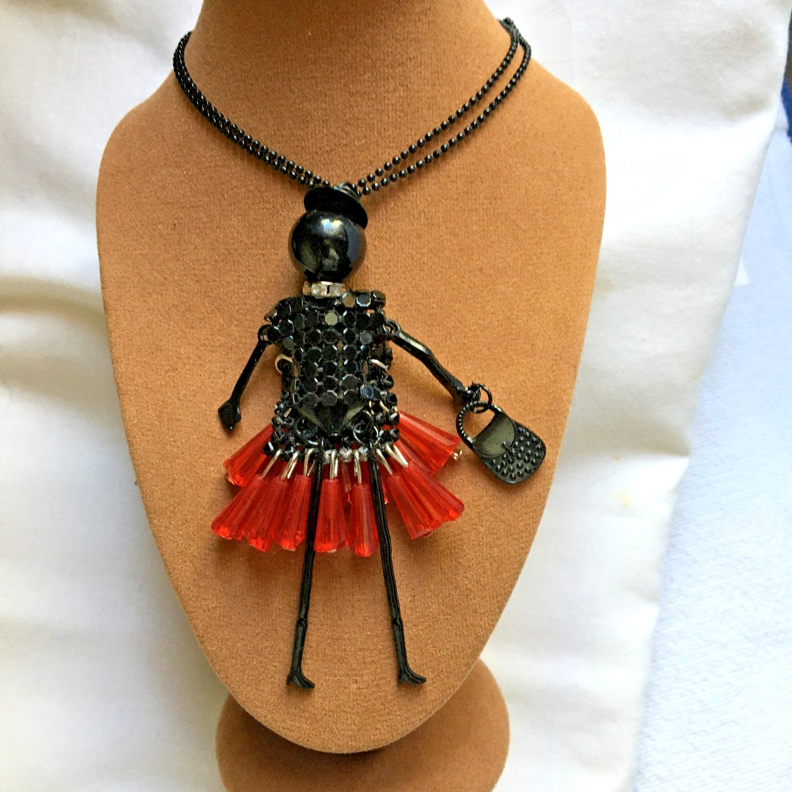 Beaded DOLL 3-1/2″ Pendant – Red & Black -w/ Moving Arms & Legs + 26″ chain