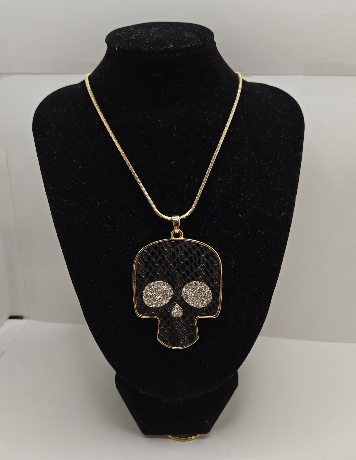 Flat Skull Necklace Double Sided Black/Green Camo W/Rhinestone Bling NEW NO TAGS