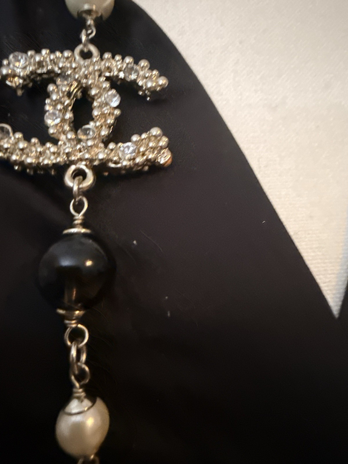 Black White Beaded Station Necklace Silver Tone Pearl Crystal Adjustable