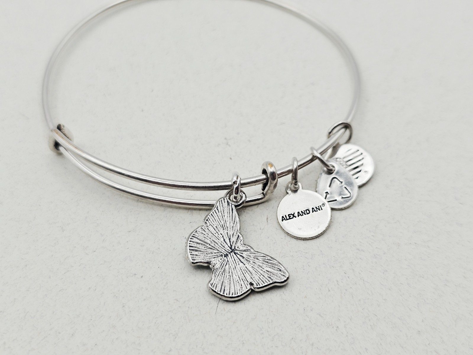 Alex Ani Silver Bracelet With Green Lace Butterfly 🦋 🦋 Generic Metal Charm ✨️