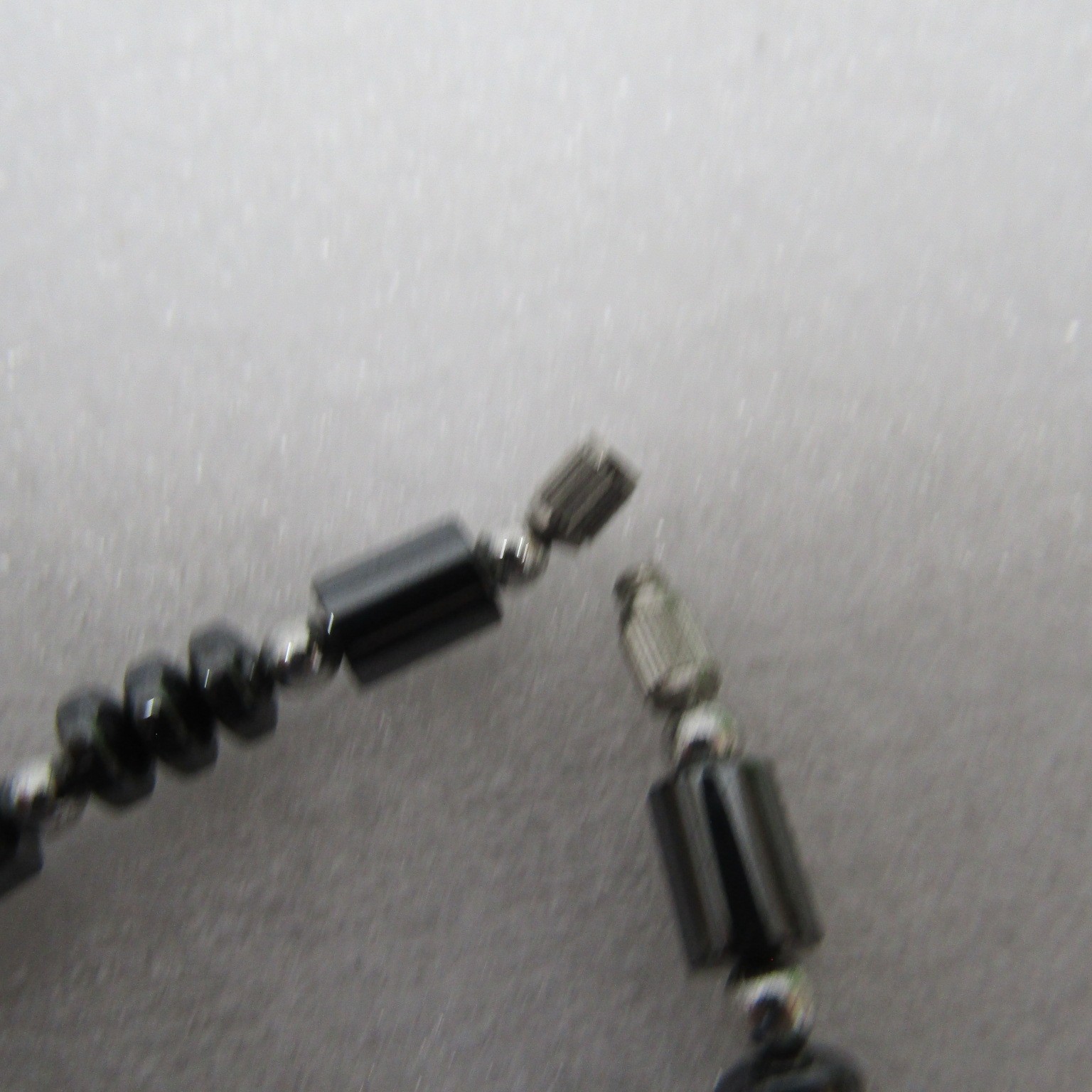 Women’s Jewelry Black Necklace Hematite Beads None Magnetic