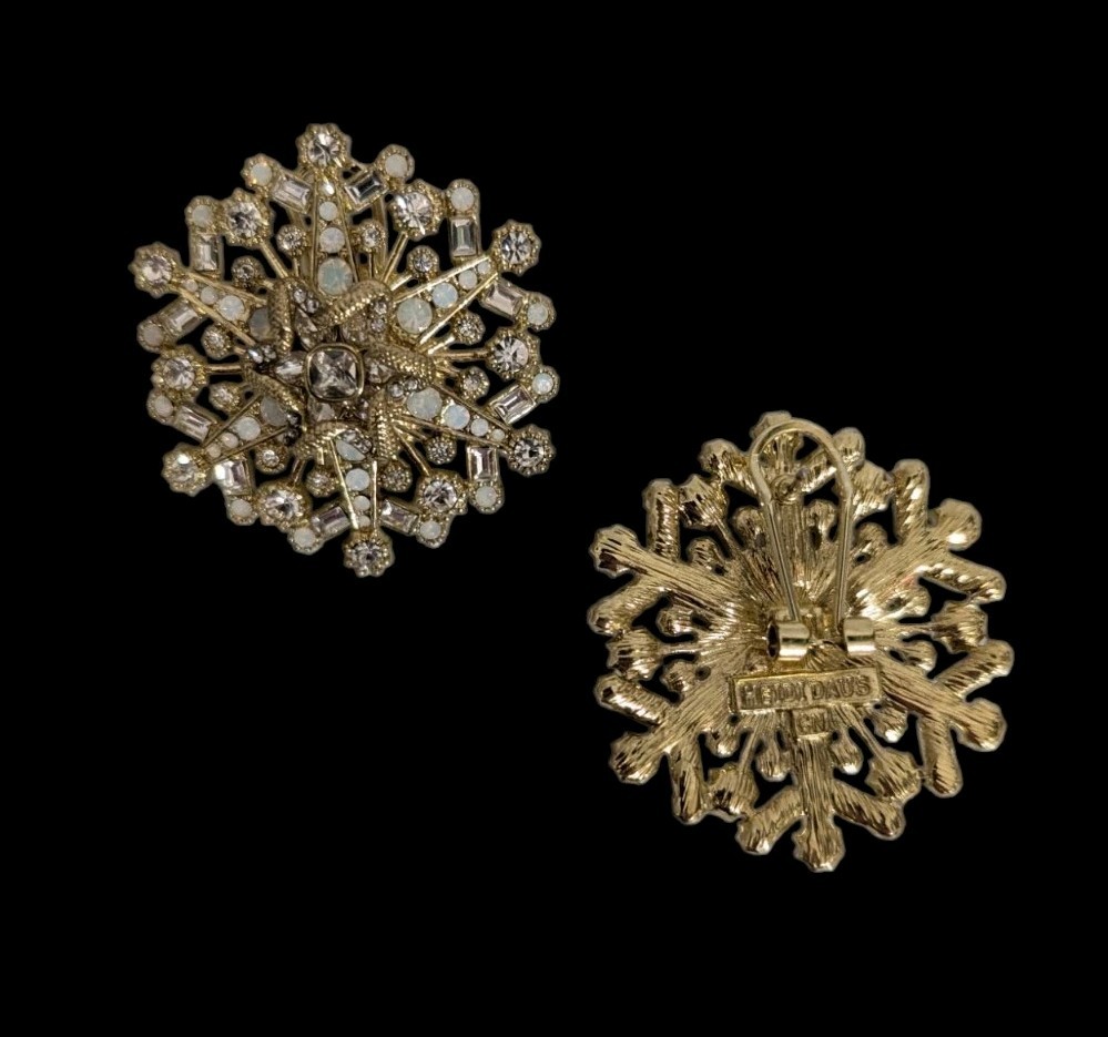 Heidi Daus “Catch a Falling Snowflake” Crystal Stud Earrings-Pierced-NWT