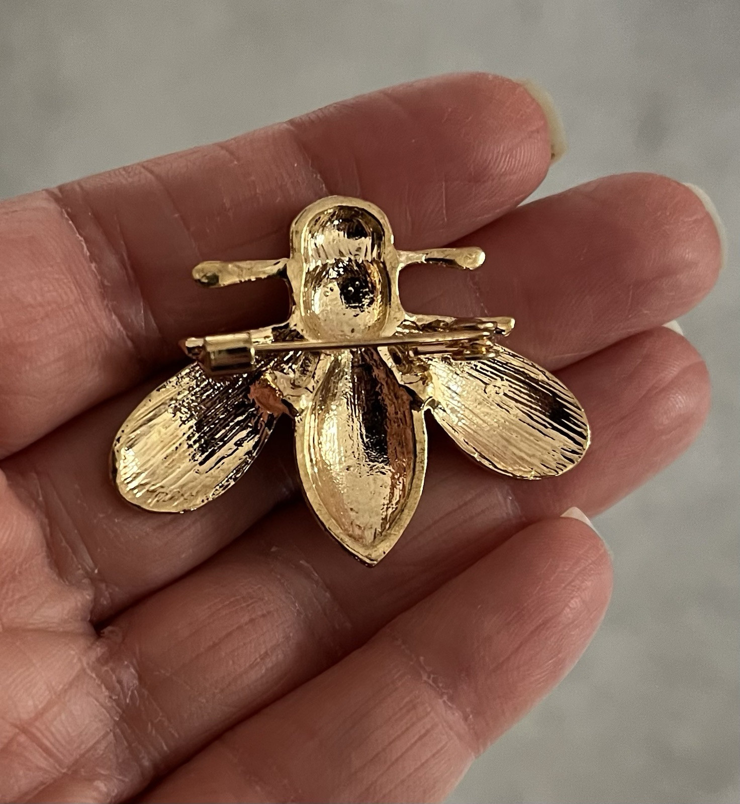 Costume Jewellery Bee Brooch Enamel And Rhinestones, See Description