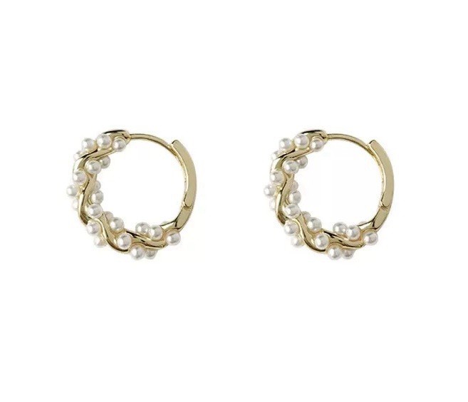 10mm 18K Gold Plated Pearl Hoop Earrings Dainty Huggie Earrings for women 001