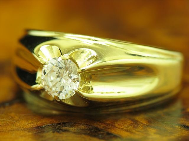 14Kt 585 Yellow Gold Ring With 0.85Ct Zirconia Solitaire Setting / 5.3G / RG 57