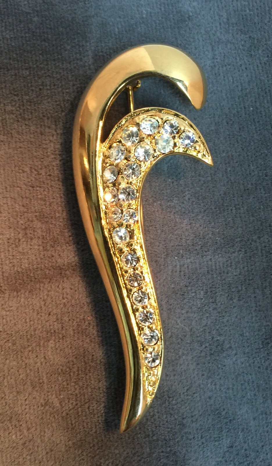 MONET Signed Gold Tone Seedling Sprout Plant BROOCH Pin 2 3/8″ Rhinestones #319C