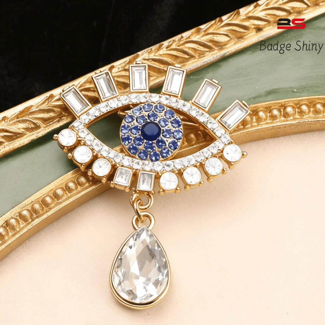 Creative Eye Rhinestone Brooch, Simple Pin for Coat & Dress